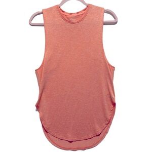 BCG Small peach curved hem active tank EUC 11152